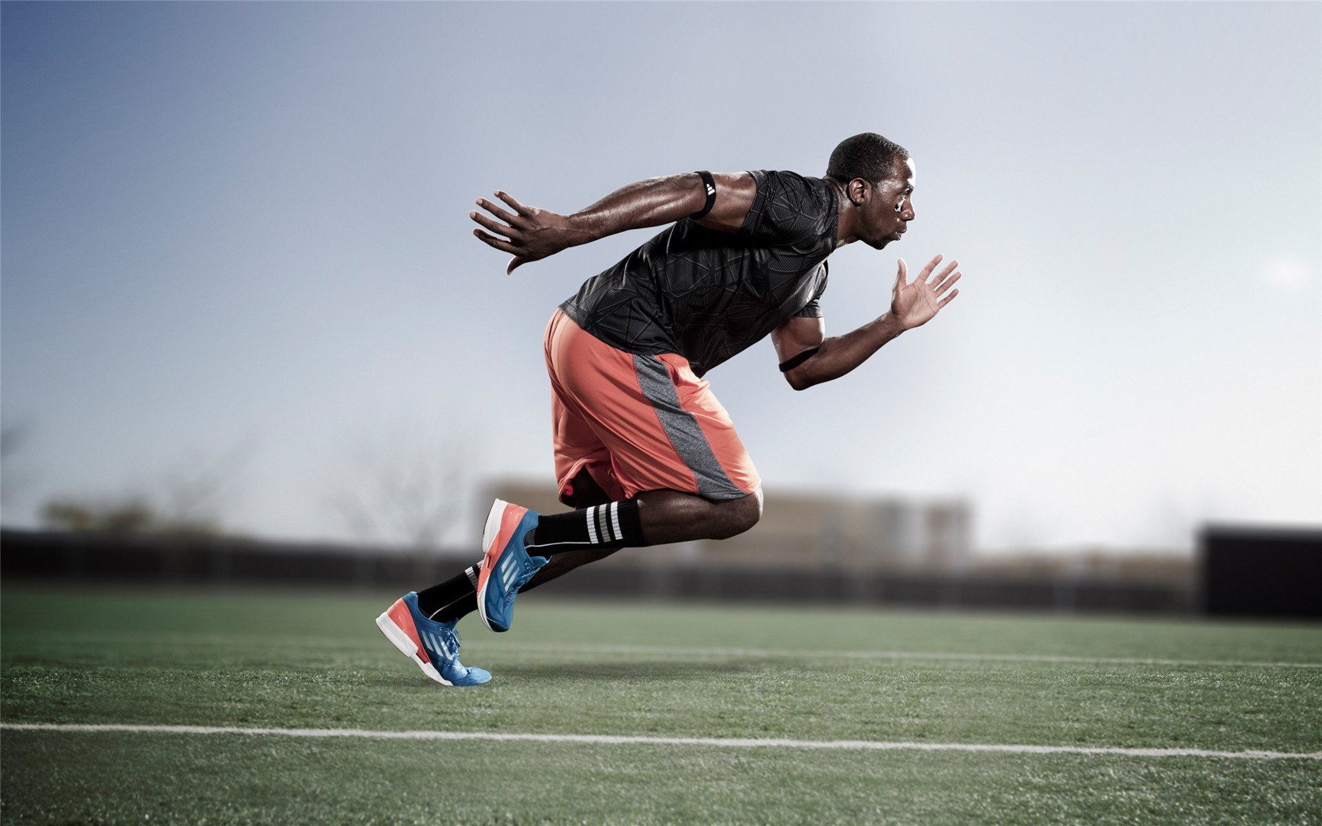 米兰足球官网-五大联赛是否加强无球站位训练提升战术覆盖面，无球技术